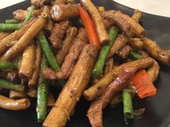 豆角茶树菇炒牛柳-岭南海晏楼(东晓南店)