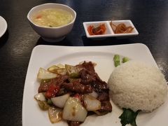 黑椒牛肉饭-和园餐厅