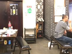 大堂-仁虎老火锅(黄泥磅店)