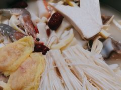 -三人行骨头王火锅(长寿店)