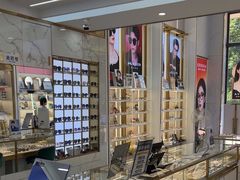 -世纪大明眼镜·蔡司战略授权店(汉街店)