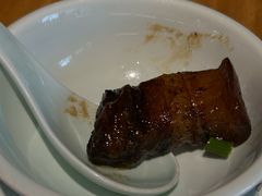 -头上红煨盐鸡·非遗院子餐厅