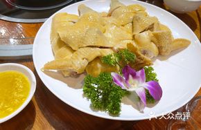 Fengzhongfeng White-Cut Chicken