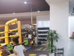 -健变健身俱乐部(前海天虹商场店)