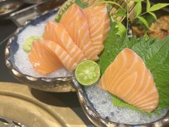 -山川小町·极番烧肉(新地假日广场店)