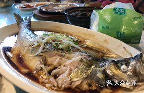 Steamed Taihu White Fish