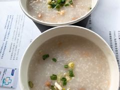 柴魚花生粥-美心mx餐厅(友邦香港大楼店)