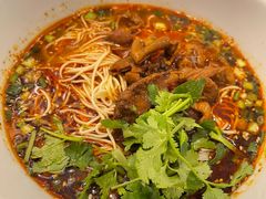 -李与白包子铺(桐梓林店)