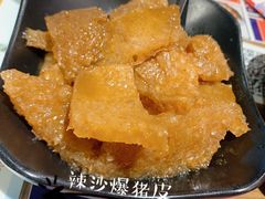 辣沙爆猪皮-無牌小范·香港明星美食