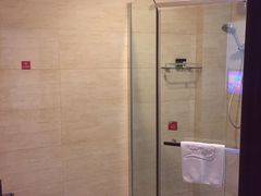 -屋顶顶城市·江景酒店-客房部