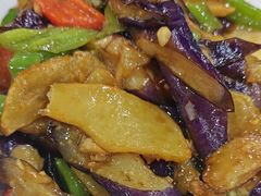 -鹤乡东北菜(崮山路店)