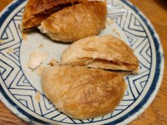 玫瑰鲜花饼-云海肴·汽锅鸡·云南菜(苏州中心店)