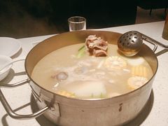 -肥仔文澳门猪骨煲(南京西路店)