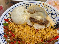 -李与白包子铺(桐梓林店)