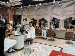 -PE SALON