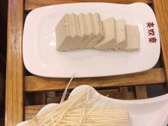 -亮欢寨酸汤鱼(沙冲路店)