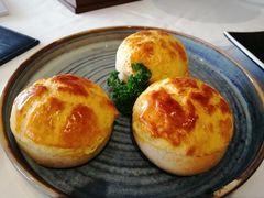 酥皮叉烧包-白天鹅宾馆-宏图府餐厅