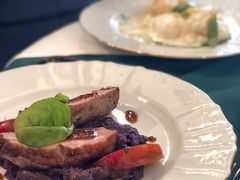 鸭肉-普希金文学咖啡馆
