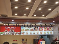 -顺溜·手工刀削面·黑金店(铜锣湾店)