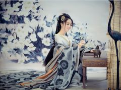 -九月鹰飞汉服摄影工作室