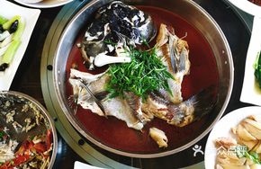 Steamed Lean Bighead Carp