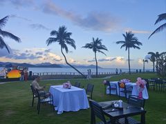 -JW万豪厨房餐厅·滨海草坪烧烤·海鲜·海景(三亚绿发山海天JW万豪酒店)