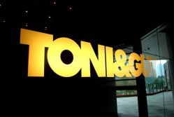 门面-TONI&GUY