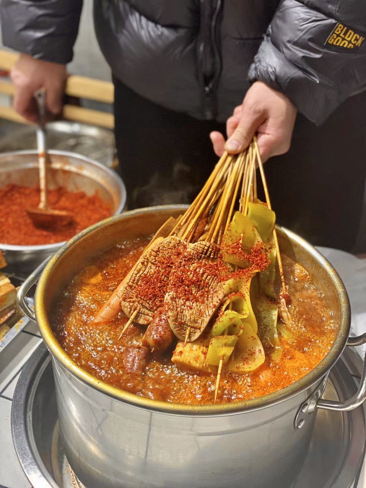 麻辣红油串串!我坠爱的剑阁麻辣串