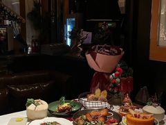 -Mogul Eatery·大亨餐酒馆