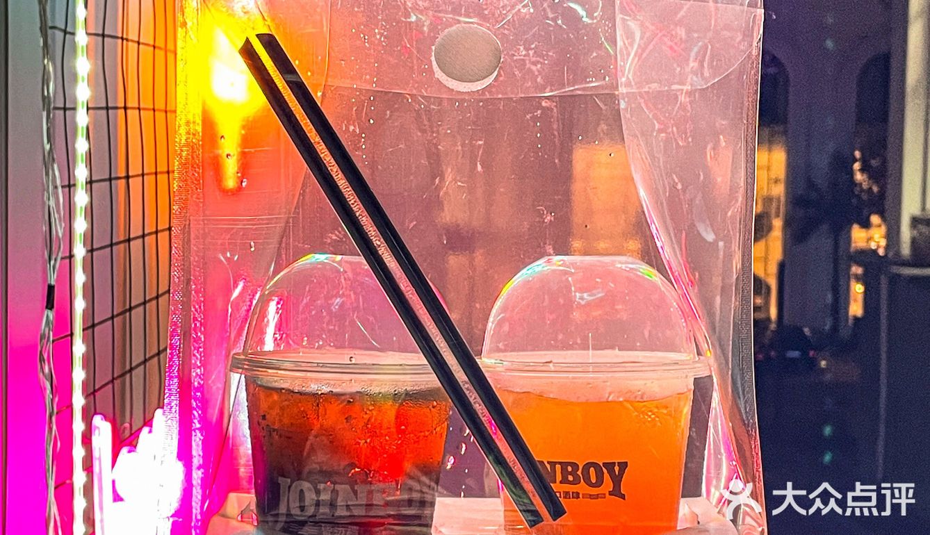 才💰9.9r的外带鸡尾酒🍹是专属大连📍的浪漫