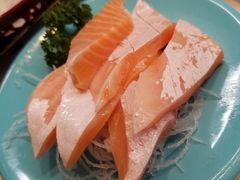 三文魚腩刺身-元气寿司