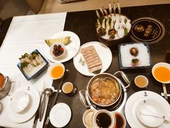 -红鼎豆捞·非遗鲍皇汤火锅(宝丰路店)