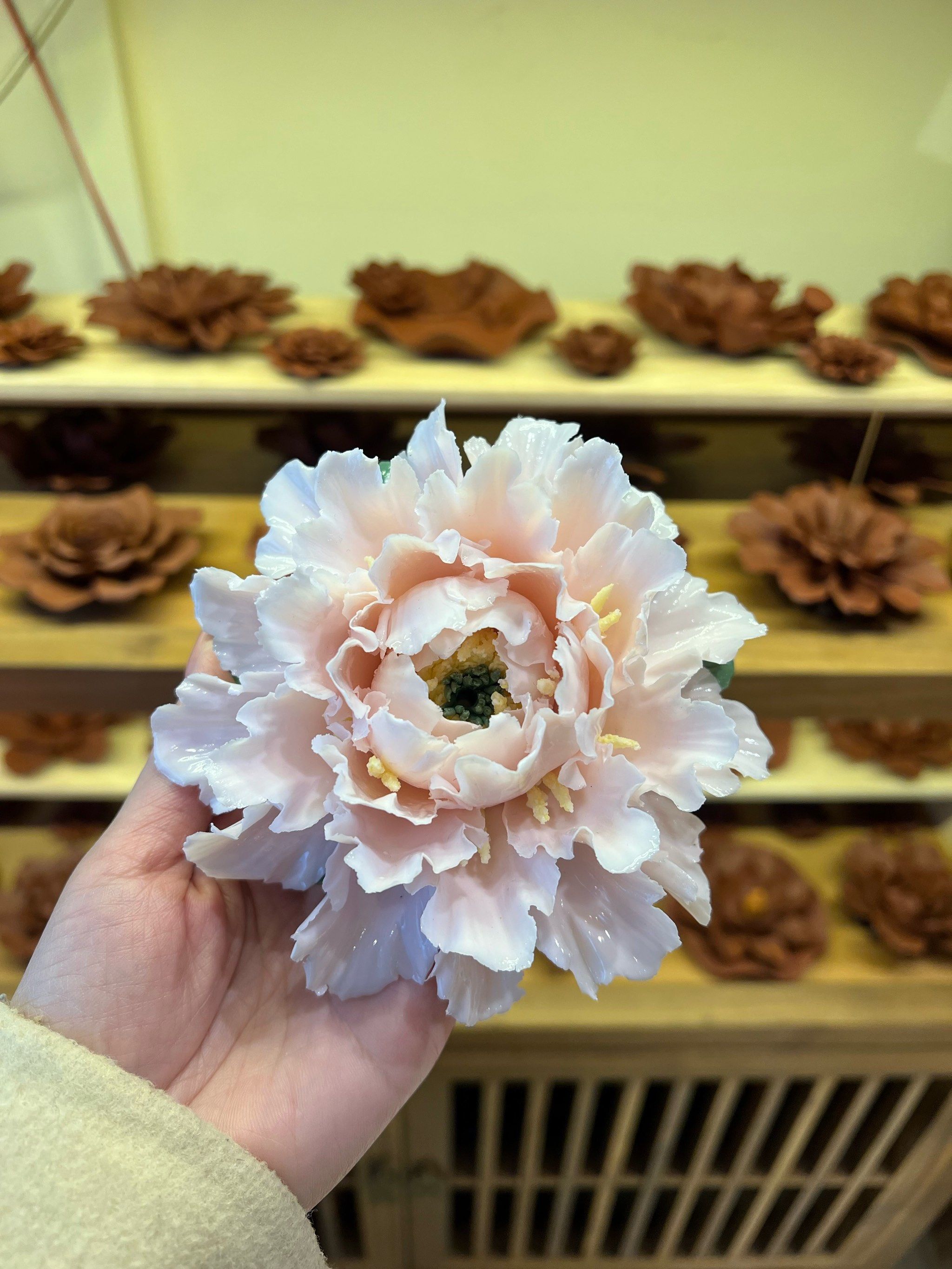 这么漂亮的牡丹花竟然是陶瓷做的!