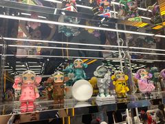 -泡泡玛特POPMART(侨福芳草地店)