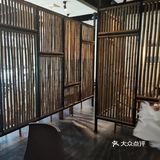 我们三个人要了7个菜，才花了300多，确实菜美价廉