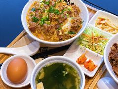 -熊吞·大碗丼烧肉饭(西市场嘉华店)