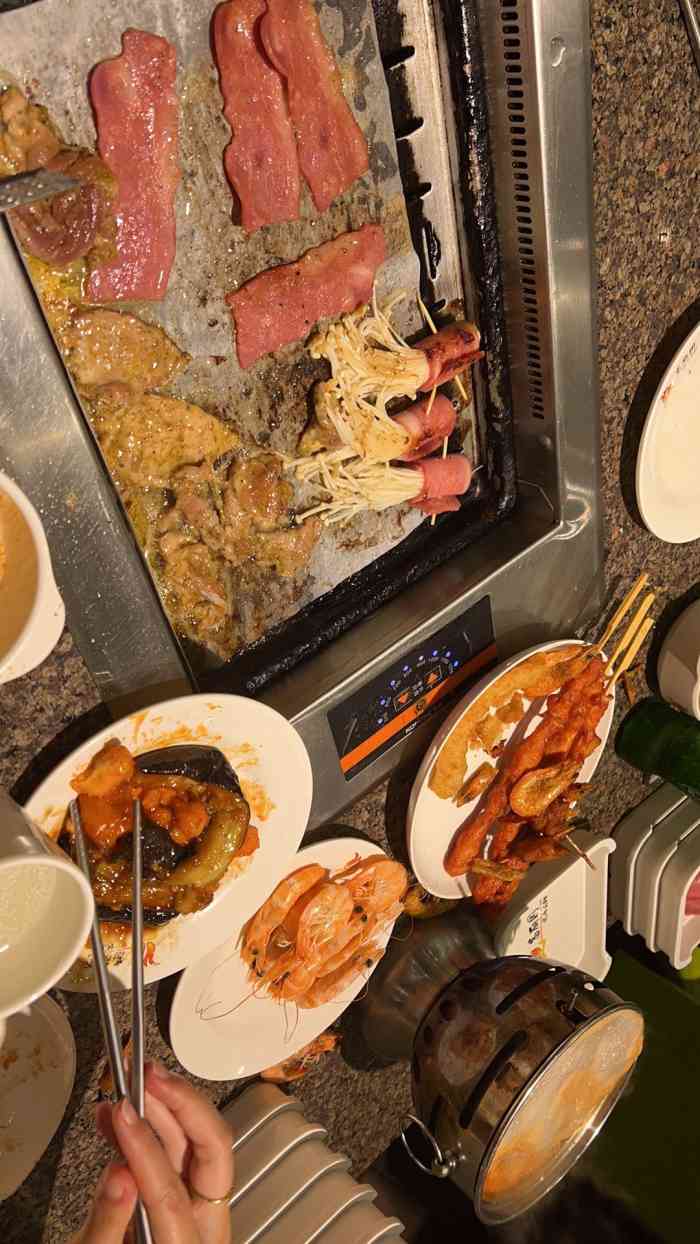 富丽园自助烤肉城(沧州店)-"口味很好啦,菜有很多,冰淇淋很好吃的,,.