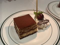 -Wolfgang’s Steakhouse 沃夫冈牛排馆(上海白玉兰广场店)