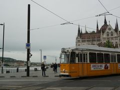 -多瑙河畔鞋履雕塑