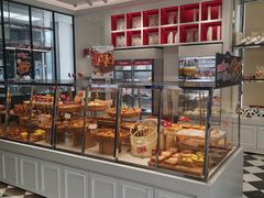 面包甜点陈列柜-味多美(亭枫公路店)