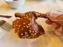 玻璃脆皮乳鸽-利苑酒家(金宝店)
