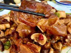 -丹水桥地锅鱼·翘嘴鲌·地方特色全鱼宴(丹江口大坝店)