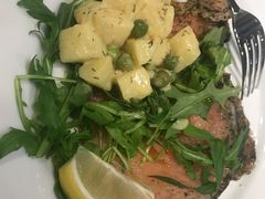 热熏三文鱼配刀豆色拉-宜家·瑞典风味餐厅(北京西红门店)