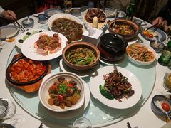 -八府香鸭·啫啫煲(华山路店)