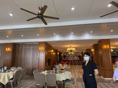 -鹏城人家海鲜酒家·23年老字号(较场尾店)