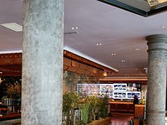 -八府香鸭·啫啫煲(华山路店)