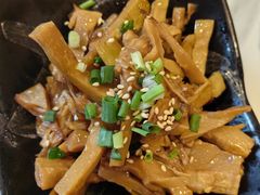 -馋三尺蟹粉小笼(人民广场店)