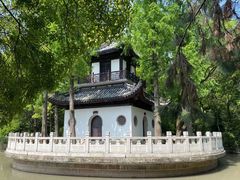 -汇龙潭
