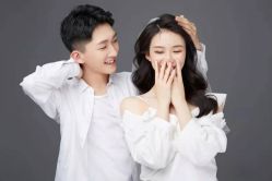 点击看大图 -定格摄影·轻奢定制写真馆