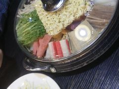 传统部队火锅-the frypan韩国炸鸡啤酒(五路居店)
